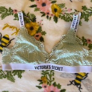 Victoria’s Secret bra